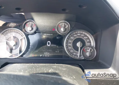 2018 Ram 1500 Limited 4X4 5'7 Box z USA, uszkodzony, nr VIN 1C6RR7PT3JS201457